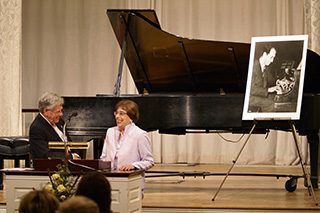 Photo Gallery of YM Piano Studio in Central New Jersey, East Windsor. Internationally renowned concert pianist SUSAN STARR  and famed broadcaster ROBERT SHERMAN (WQXR's).